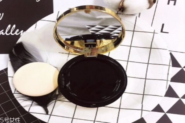 ysl羽毛氣墊區(qū)分真假 6招教你快速辨別真假 ysl羽毛氣墊區(qū)分真假 6招教你快速辨別真假