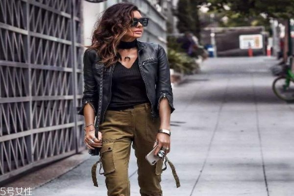 怎么看皮衣是不是真皮 真皮皮衣怎么保養(yǎng) 怎么看皮衣是不是真皮 真皮皮衣怎么保養(yǎng)