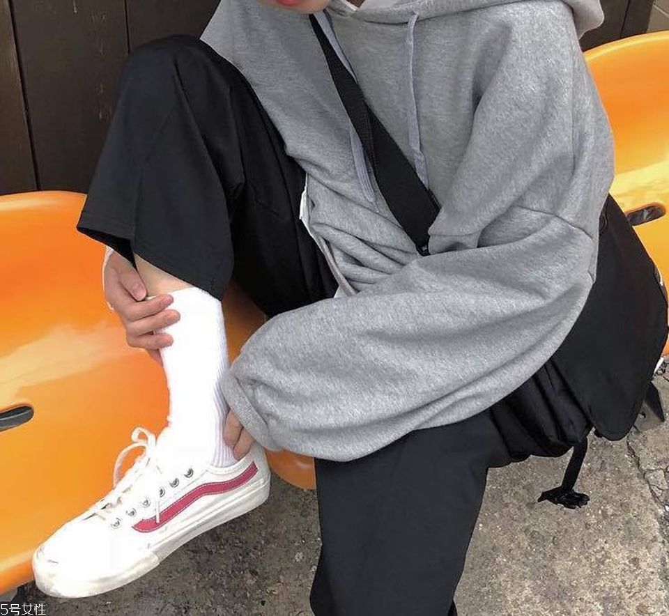 2018韓國流行什么鞋子 2018韓國鞋款熱賣榜單 2018韓國流行什么鞋子 2018韓國鞋款熱賣榜單