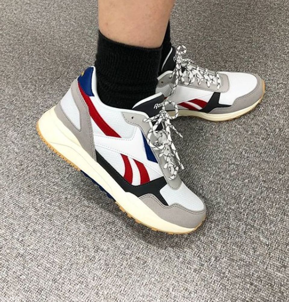 2018韓國流行什么鞋子 2018韓國鞋款熱賣榜單 2018韓國流行什么鞋子 2018韓國鞋款熱賣榜單