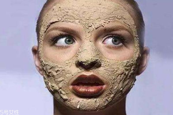 敷完面膜長痘痘是什么原因 怎么正確敷面膜 敷完面膜長痘痘是什么原因 怎么正確敷面膜