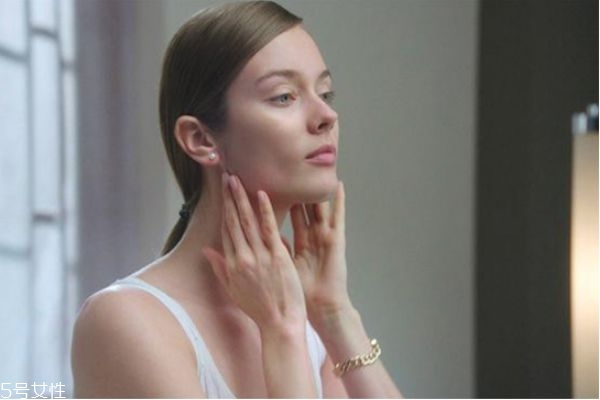 皂基洗面奶能卸妝嗎 皂基洗面奶能經常用嗎 皂基洗面奶能卸妝嗎 皂基洗面奶能經常用嗎