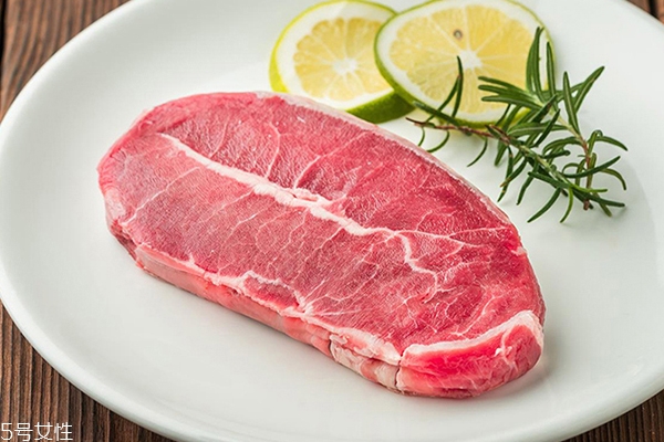 板腱牛排是哪個部位 超嫩的牛肩胛 板腱牛排是哪個部位 超嫩的牛肩胛