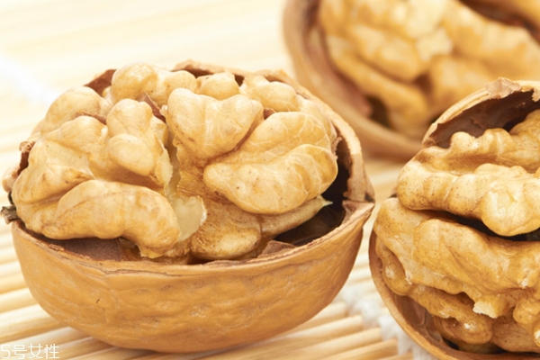 吃的核桃越大越好嗎 大小均一的最好 吃的核桃越大越好嗎 大小均一的最好