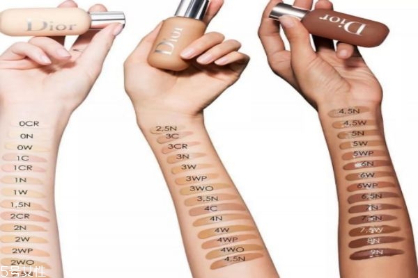 迪奧小奶瓶真假鑒別 迪奧小奶瓶怎么樣 迪奧小奶瓶真假鑒別 迪奧小奶瓶怎么樣