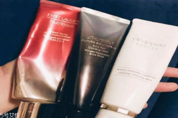 雅詩蘭黛紅石榴洗面奶是皂基嗎 貴婦洗面奶也含有皂基 雅詩蘭黛紅石榴洗面奶是皂基嗎 貴婦洗面奶也含有皂基