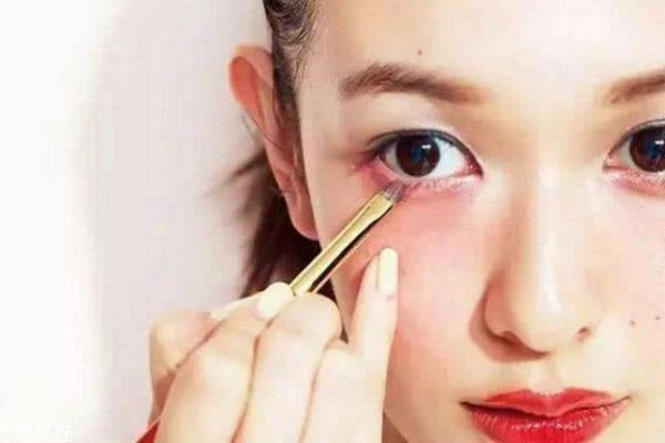 日系少女妝容畫法 日本女生粉嫩妝容 日系少女妝容畫法 日本女生粉嫩妝容