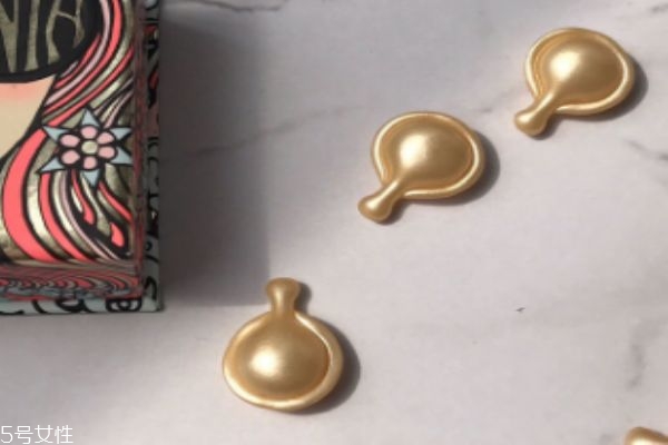 雅頓時(shí)空膠囊和小棕瓶哪個(gè)好 按照個(gè)人膚質(zhì)選擇 雅頓時(shí)空膠囊和小棕瓶哪個(gè)好 按照個(gè)人膚質(zhì)選擇