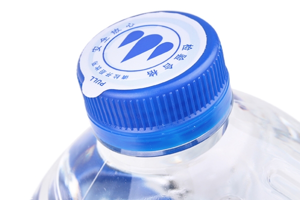 天然礦泉水和純凈水區(qū)別 天然礦泉水和純凈水哪個(gè)好 天然礦泉水和純凈水區(qū)別 天然礦泉水和純凈水哪個(gè)好