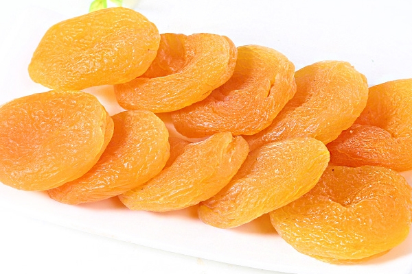 如何挑選杏干 杏干什么顏色才正常 如何挑選杏干 杏干什么顏色才正常