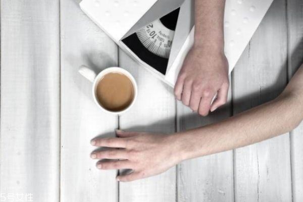 低碳水飲食的弊端 低碳水化合物飲食是什么 低碳水飲食的弊端 低碳水化合物飲食是什么