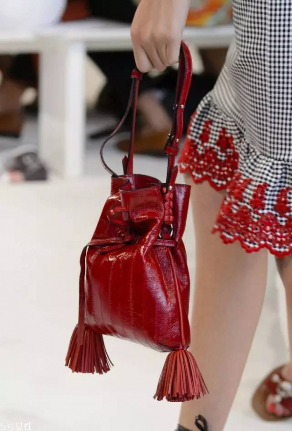今年流行什么包包款式 2019包包流行這幾款 今年流行什么包包款式 2019包包流行這幾款