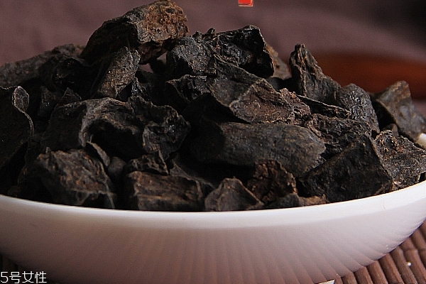 何首烏價(jià)格 大概是這個(gè)范圍 何首烏價(jià)格 大概是這個(gè)范圍