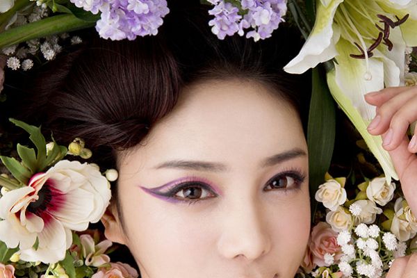 淡妝眼影怎么畫才好看 淡妝眼影畫法步驟 淡妝眼影怎么畫才好看 淡妝眼影畫法步驟