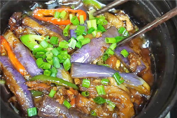 咸香茄子煲的做法 不尋常的滋味 咸香茄子煲的做法 不尋常的滋味