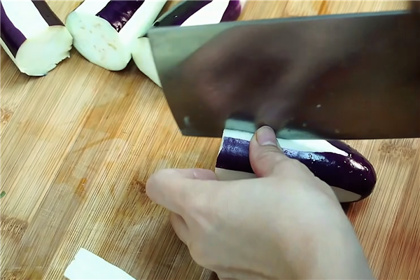 咸香茄子煲的做法 不尋常的滋味 咸香茄子煲的做法 不尋常的滋味