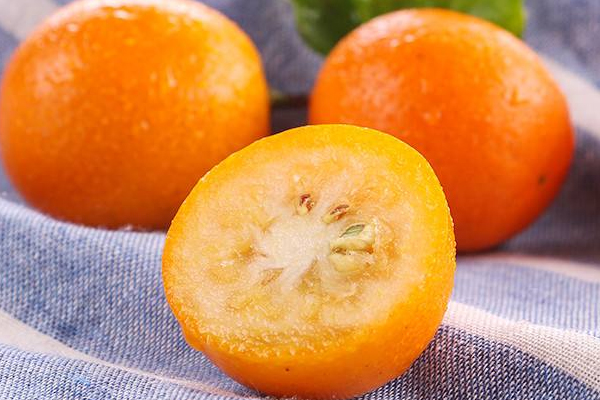 小金橘的皮可以吃嗎 小金橘的皮有什么營養(yǎng) 小金橘的皮可以吃嗎 小金橘的皮有什么營養(yǎng)