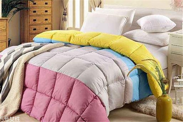 羊毛被怎么清洗 盡量少用水洗 羊毛被怎么清洗 盡量少用水洗