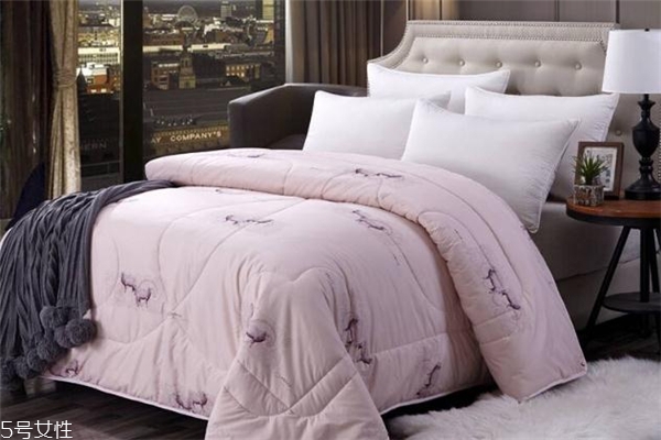 羊毛被跑毛怎么辦 這樣做就好了 羊毛被跑毛怎么辦 這樣做就好了