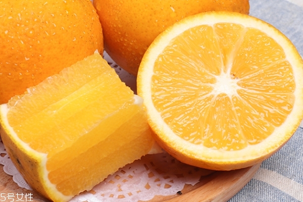 臍橙怎么剝 這個(gè)方法更容易 臍橙怎么剝 這個(gè)方法更容易