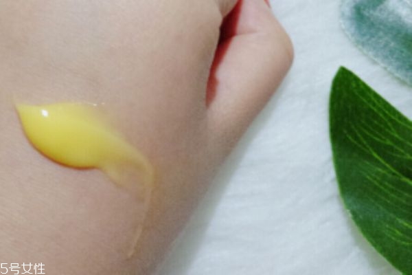 dhc黃金霜效果怎么樣 dhc多效合一面霜省時(shí)又省力 dhc黃金霜效果怎么樣 dhc多效合一面霜省時(shí)又省力