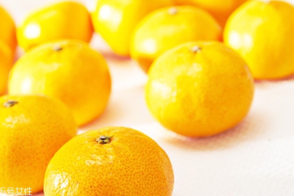 臍橙可以治咳嗽嗎 這樣做才止咳 臍橙可以治咳嗽嗎 這樣做才止咳