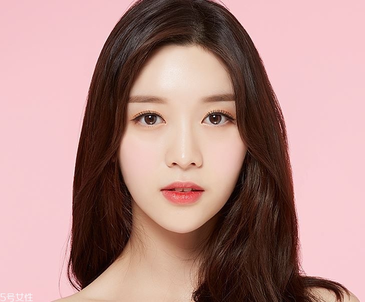 粉色調(diào)胭脂哪個(gè)牌子好 粉色調(diào)胭脂哪個(gè)牌子好