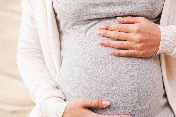 冬季孕婦吃什么水果好 橘子減少生產(chǎn)出血 冬季孕婦吃什么水果好 橘子減少生產(chǎn)出血