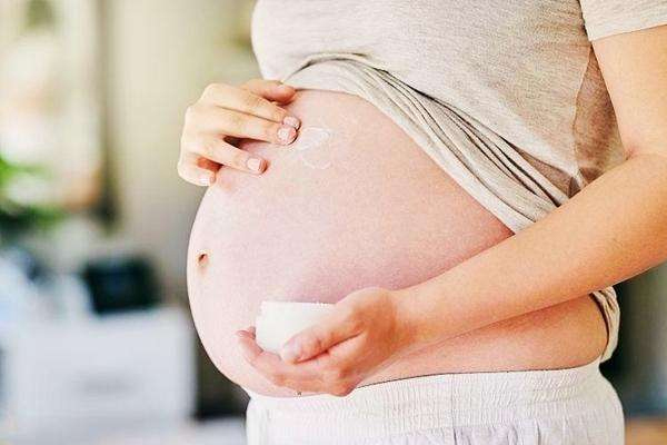 冬季孕婦吃什么水果好 橘子減少生產(chǎn)出血 冬季孕婦吃什么水果好 橘子減少生產(chǎn)出血