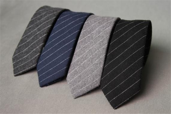 領(lǐng)帶怎么洗不變形 五種方式要掌握 領(lǐng)帶怎么洗不變形 五種方式要掌握