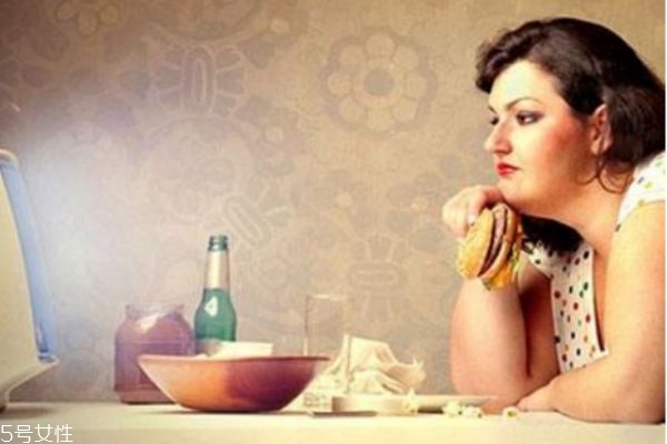 肥胖紋會(huì)越長(zhǎng)越多嗎 肥胖紋和妊娠紋有什么區(qū)別