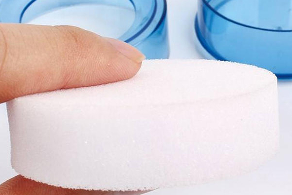 反絨鞋面怎么清理 3個(gè)方法久穿如新 反絨鞋面怎么清理 3個(gè)方法久穿如新