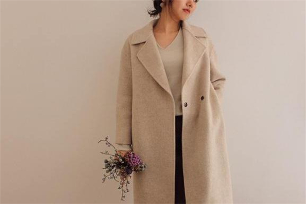 羊駝毛和羊毛哪個(gè)貴 前者價(jià)格更高 羊駝毛和羊毛哪個(gè)貴 前者價(jià)格更高