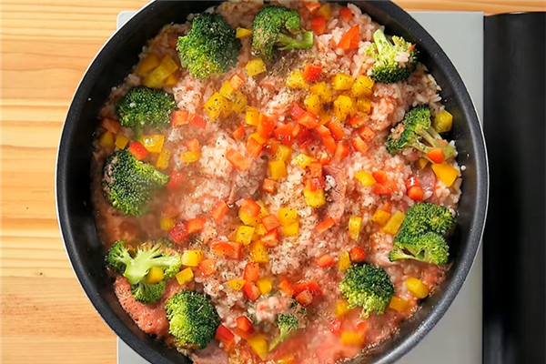 紅醬起司燉飯的做法 簡(jiǎn)易步驟圖解