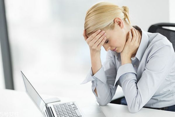 女性生殖道感染怎么辦有哪些癥狀 女性生殖道感染怎么辦有哪些癥狀