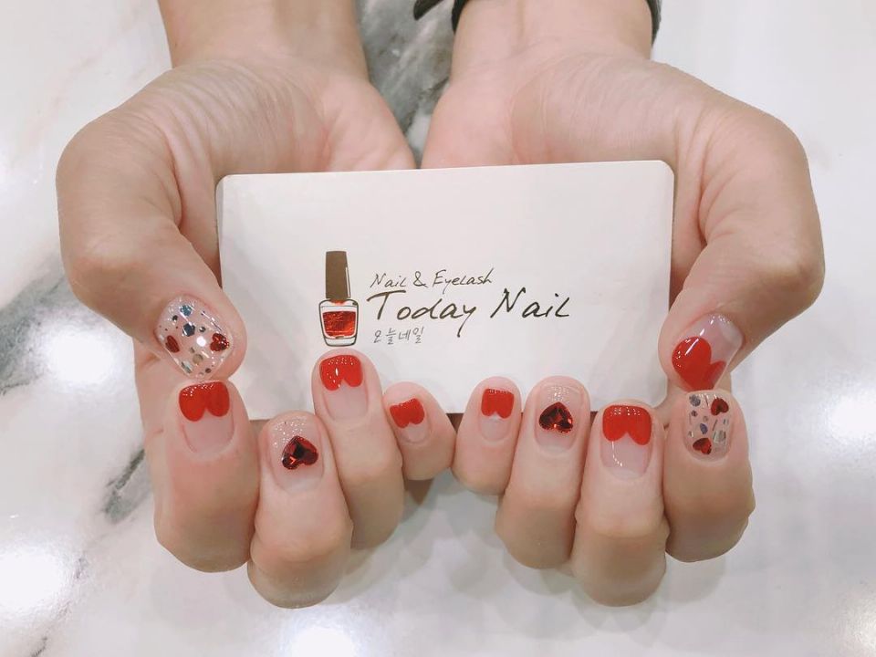 留白指甲圖片 最省錢的留白美甲 留白指甲圖片 最省錢的留白美甲