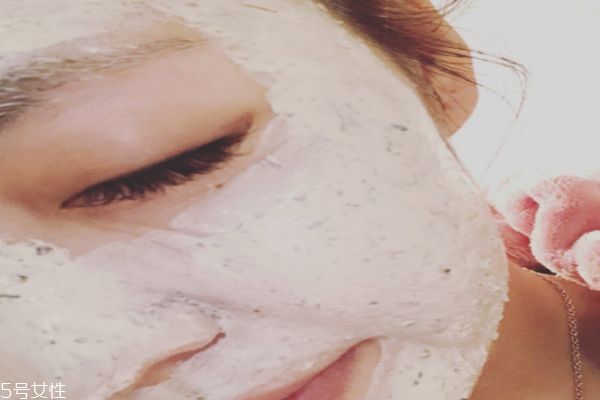 eve lom急救面膜容易干 注意使用時間 eve lom急救面膜容易干 注意使用時間