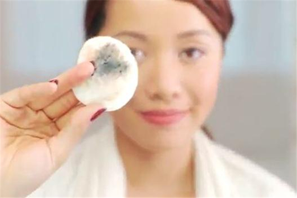 卸妝凝膠可以天天用嗎 沒(méi)什么副作用