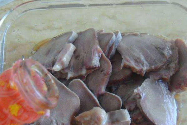 豬舌頭怎么焯水 這樣做去腥又干凈 豬舌頭怎么焯水 這樣做去腥又干凈