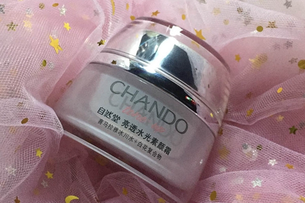 自然堂素顏霜要卸妝嗎 最好還是卸掉 自然堂素顏霜要卸妝嗎 最好還是卸掉