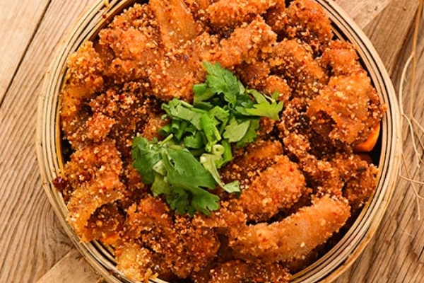 粉蒸肉要放油嗎 無需放油 粉蒸肉要放油嗎 無需放油