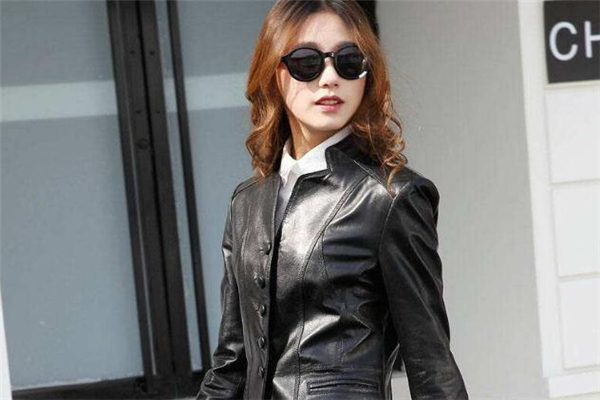 皮夾克發(fā)白怎么辦 可以補色 皮夾克發(fā)白怎么辦 可以補色