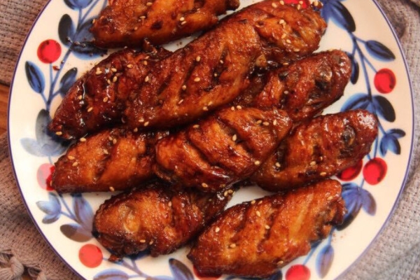 可樂(lè)雞翅有點(diǎn)腥怎么辦 這樣去腥味 可樂(lè)雞翅有點(diǎn)腥怎么辦 這樣去腥味