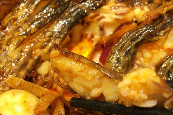 烤魚有不辣的嗎 可以吃蒜香的 烤魚有不辣的嗎 可以吃蒜香的