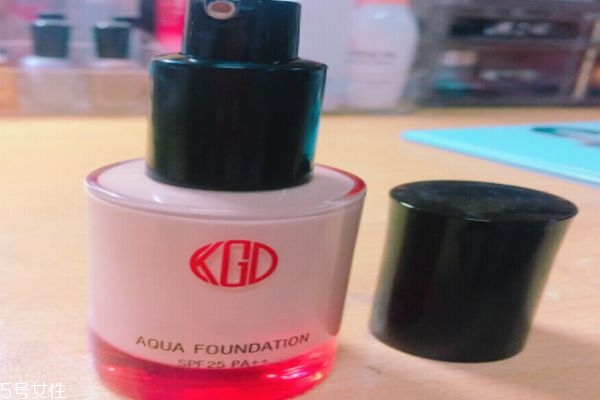 江原道粉底液真假對(duì)比 4步教你立辨真假 江原道粉底液真假對(duì)比 4步教你立辨真假