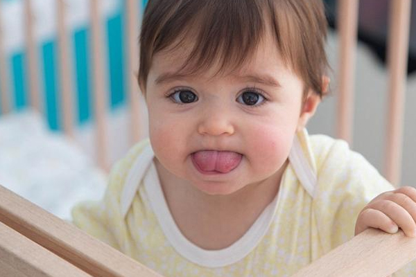 寶寶積食有哪些表現(xiàn) 4個(gè)現(xiàn)象要警惕 寶寶積食有哪些表現(xiàn) 4個(gè)現(xiàn)象要警惕