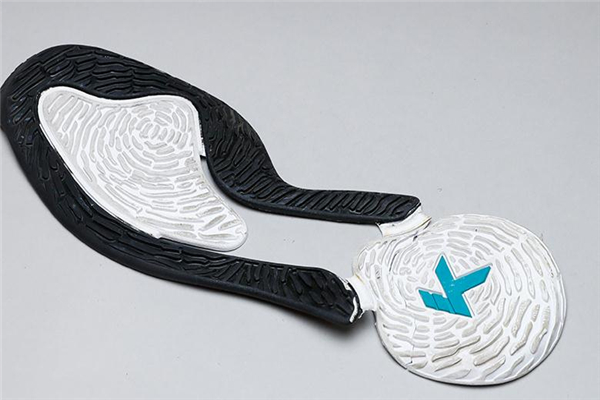 安踏kt4拆解報(bào)告 配置一目了然 安踏kt4拆解報(bào)告 配置一目了然