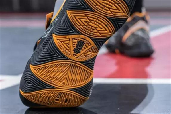 耐克歐文5緩震怎么樣 需要大體重踩開 耐克歐文5緩震怎么樣 需要大體重踩開