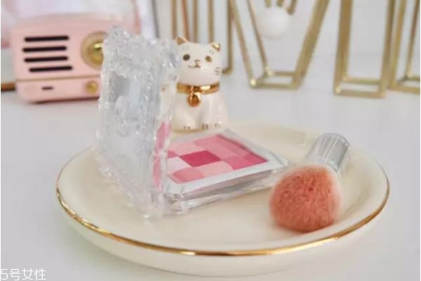 藍調(diào)粉腮紅有哪些 藍調(diào)粉腮紅推薦