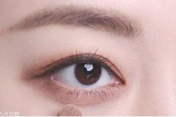 奶茶豆沙色眼影怎么畫(huà) 奶茶豆沙色眼影教程